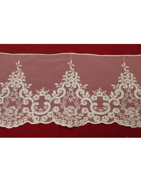 PIZZO TULLE RICAMATO CON PIETRE 20 CM KB9455-20