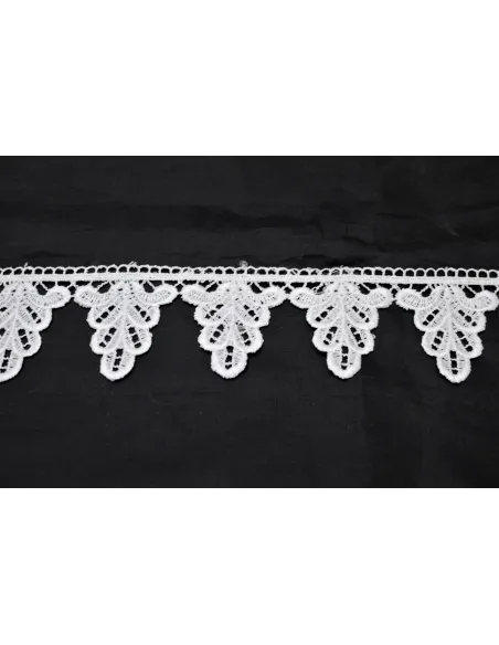PIZZO MACRAME ALTEZZA  6 CM   CONFEZIONE DA MT 19,3 8G8036A