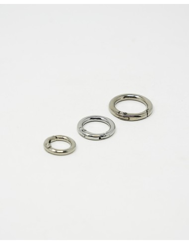 Gancio ad anello per borse